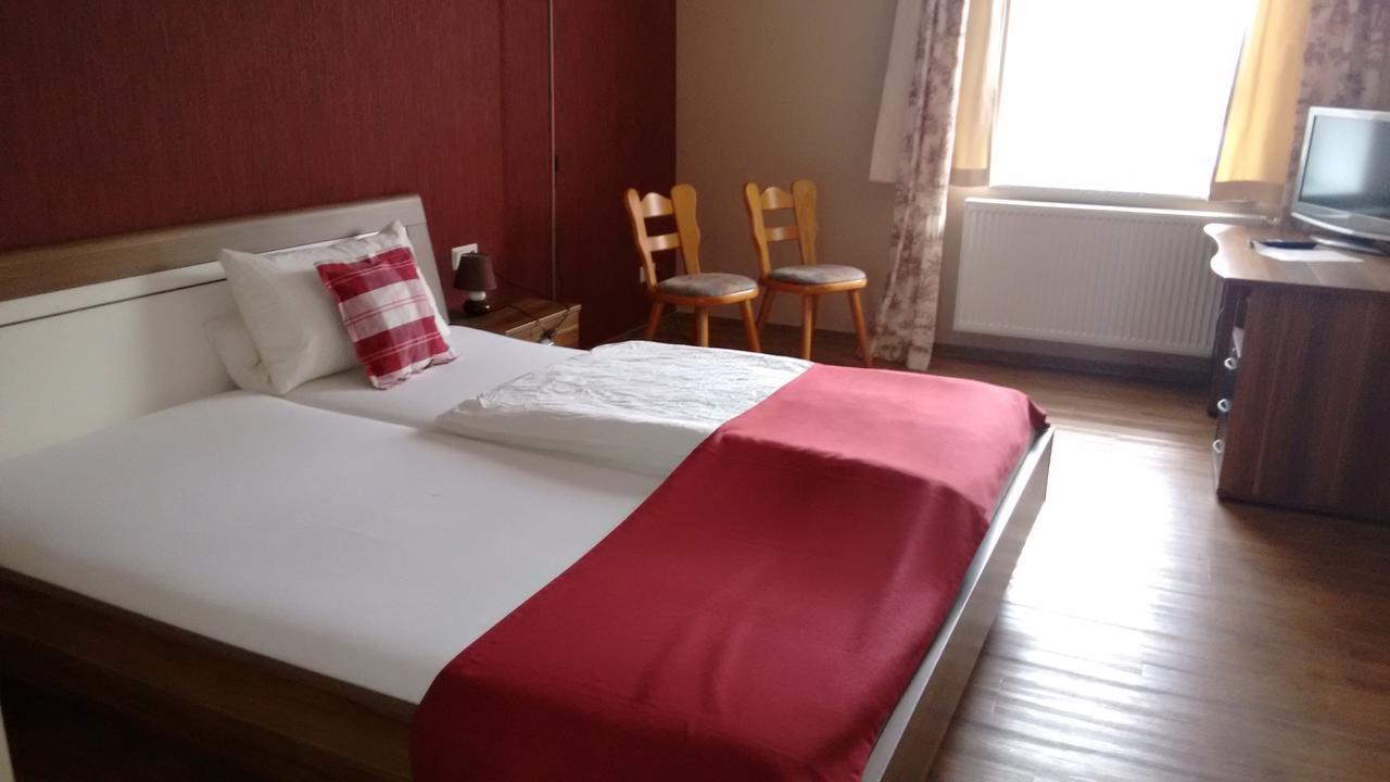 Landgasthaus Oberbillig Holsthum Extérieur photo