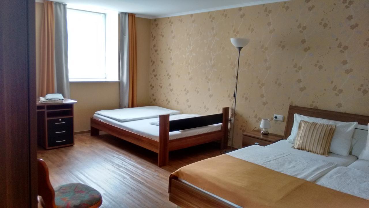 Landgasthaus Oberbillig Holsthum Extérieur photo